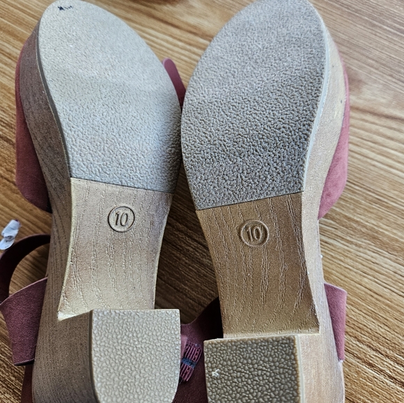 Universal Thread strappy heeled sandals Size 10 - Picture 13 of 16